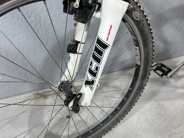 Mountainbike cube attention - afbeelding 5 van  7