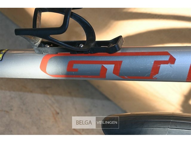 Mountainbike gt - afbeelding 3 van  4