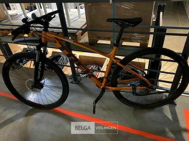 Mountainbike, merk trek10 versnellingen - afbeelding 1 van  4