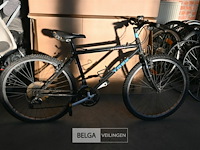 Mountainbike trek - afbeelding 1 van  3