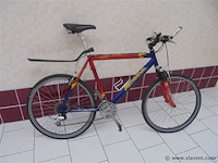 Mountainbike - afbeelding 1 van  5