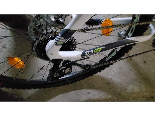 Mountainbike - afbeelding 3 van  3