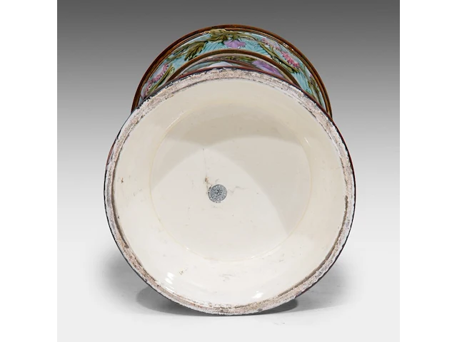 Mouzin-lecat & cie, a polychrome jardinière and stand, nimy - belgium, total h: 119 cm - afbeelding 7 van  9