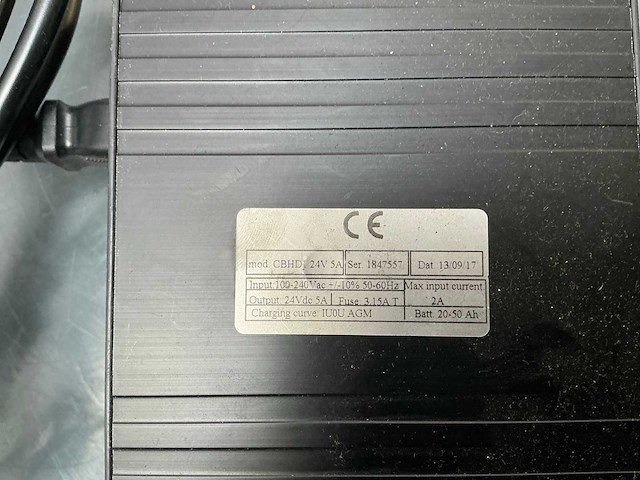Movexx - oplader - cbhd1 24v %a - batterij - afbeelding 1 van  2