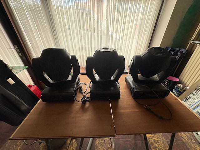 Movitec moving heads - various light equipment (3x) - afbeelding 1 van  9