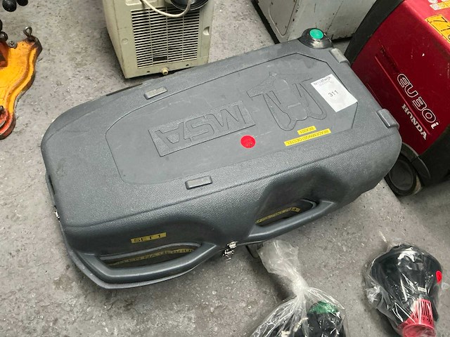 Msa airgo compact beademingsapparaat - afbeelding 1 van  8