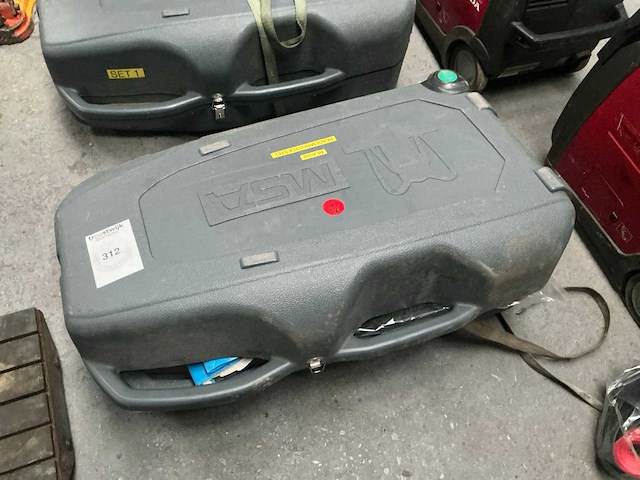 Msa airgo compact beademingsapparaat - afbeelding 1 van  9