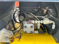 Mts 2001 met benzine motor briggs & stratton onkruidborstel - heftruck - afbeelding 6 van  8