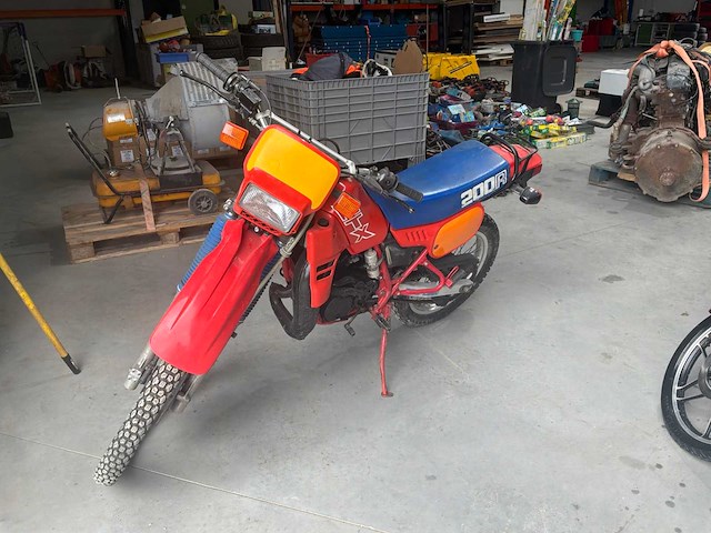 Mtx md07 200r motorfiets - afbeelding 1 van  6