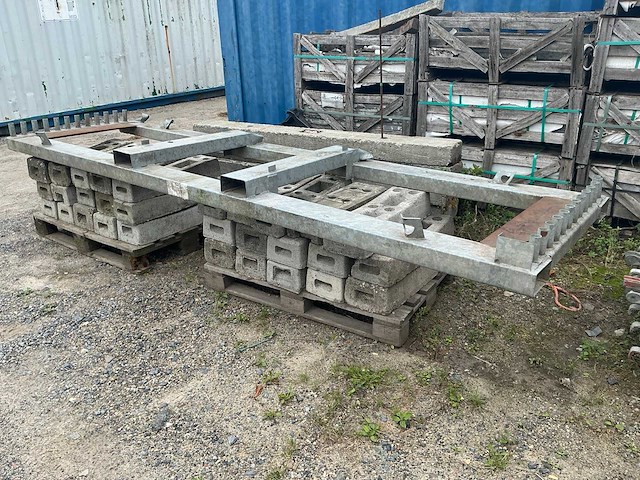 Müba bouwhek transportbok met 30x betonblok - afbeelding 1 van  6