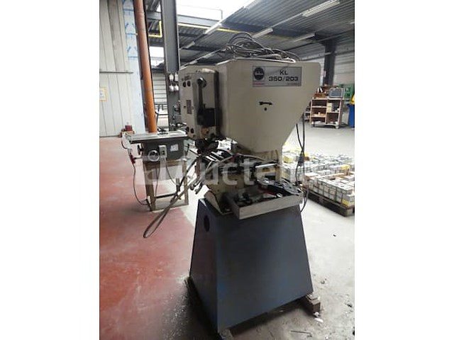 Mubea kl 350/203 ponsmachine - afbeelding 3 van  7