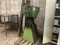 Mubea kl350 pons-schaarautomaat - afbeelding 1 van  8