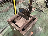 Mubea knipmachine met onderstel - afbeelding 4 van  5