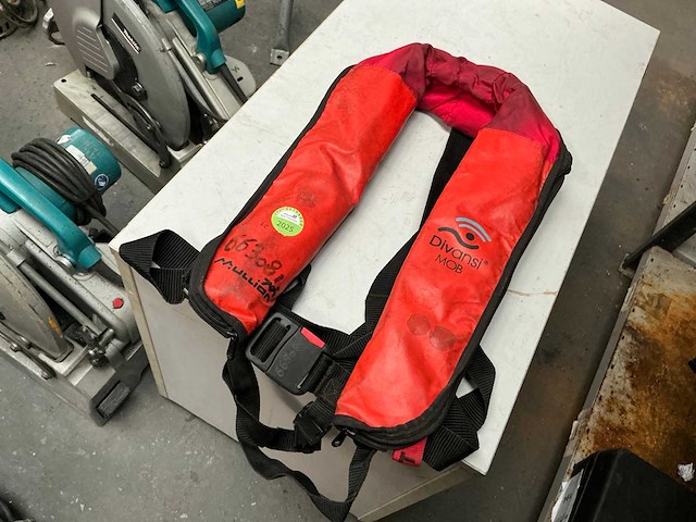 Mullion divansi reddingsvest (10x) - afbeelding 1 van  4