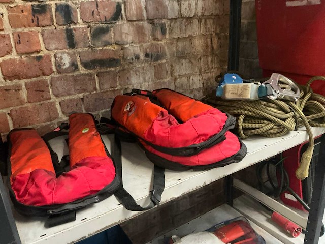 Mullion divansi reddingsvest (5x) - afbeelding 1 van  6