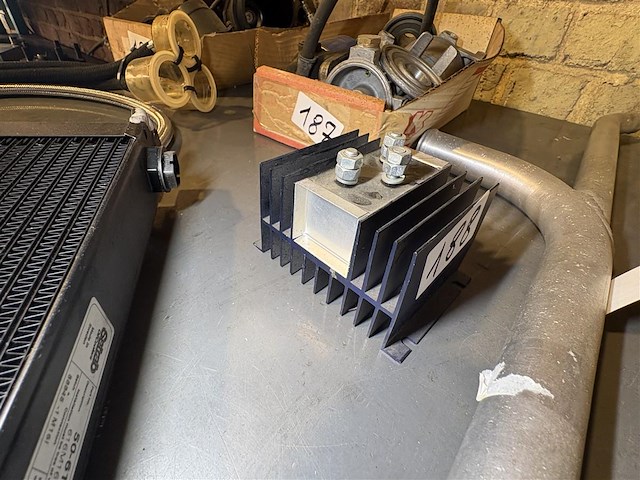 Multi battery isolator - afbeelding 1 van  3