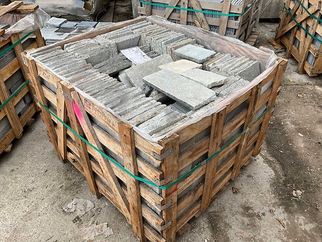 Multi brown limestone natuursteen tuintegels ca. 21,44m2 - afbeelding 4 van  4