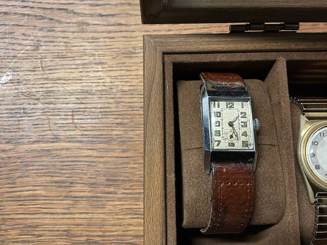 Multi-merk - pontiac - verdal - omega - oris - seiko - zaria - tollet - sully verschillende modellen polshorloge - afbeelding 10 van  17