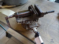 Multi-verstelbare bankschroef