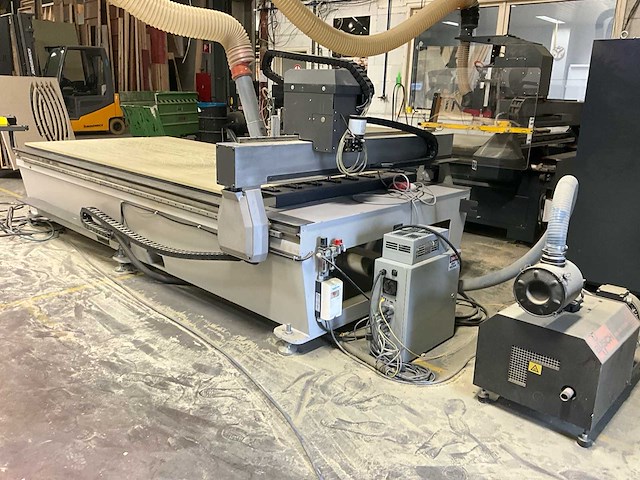 Multicam 1000 industriële cnc-machine / portaalfrees - afbeelding 10 van  16