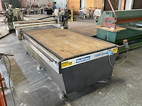 Multicam 1000 series vlakbedfreesmachine - afbeelding 2 van  9