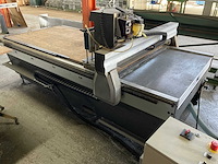 Multicam 1000 series vlakbedfreesmachine - afbeelding 6 van  9