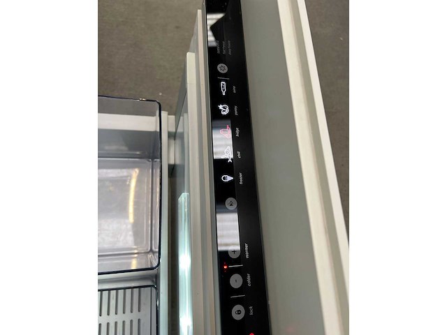 Multifunctioneel dressoir met ingebouwde fisher&paykel frigo - dressoir - afbeelding 4 van  13