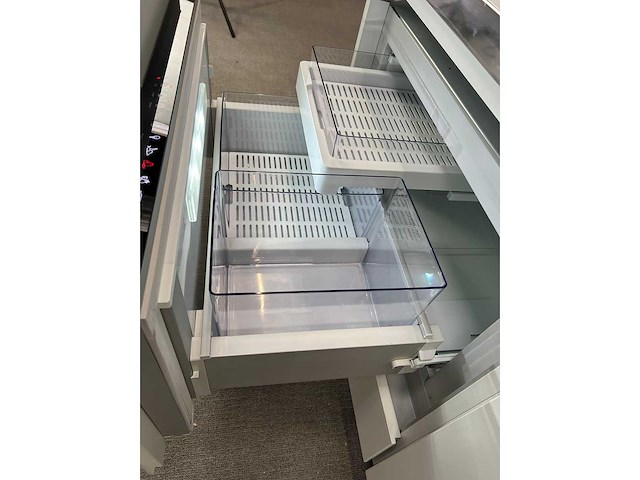 Multifunctioneel dressoir met ingebouwde fisher&paykel frigo - dressoir - afbeelding 12 van  12