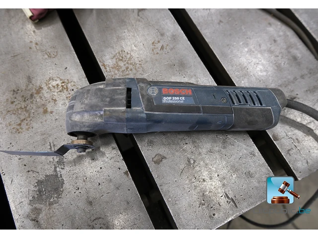 Multifunctioneel gereedschap - afbeelding 1 van  7
