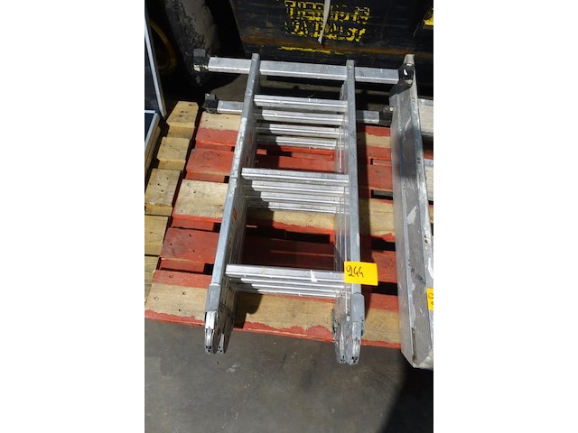 Multifunctionele alu ladder - afbeelding 1 van  2