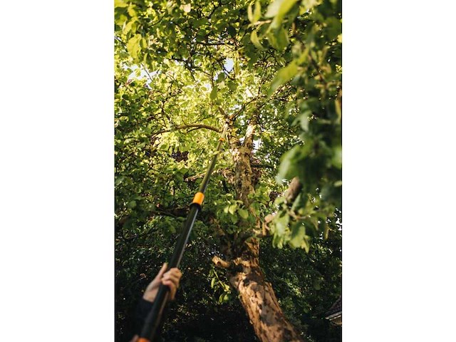 Multifunctionele snoeischaar. telesc. fiskars powergear™x upx86 bereik 6m ø32mm - afbeelding 6 van  7
