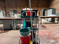 Multifuntionele schoonmaakwagen - afbeelding 2 van  2