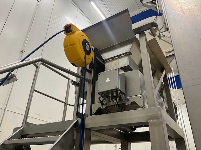 Multipond rvs normwagenlift en trilgoot op platform en met toebehoren - afbeelding 18 van  35