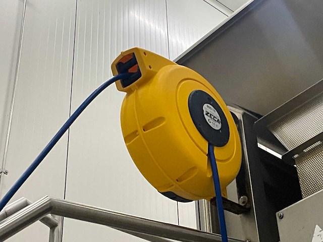 Multipond rvs normwagenlift en trilgoot op platform en met toebehoren - afbeelding 19 van  35