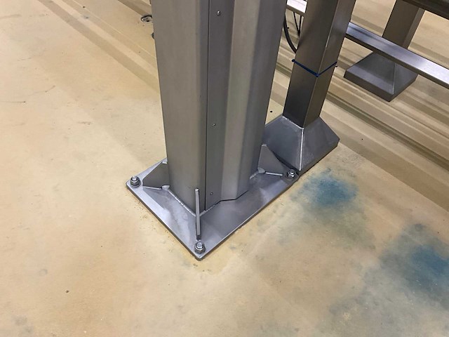 Multipond rvs normwagenlift en trilgoot op platform en met toebehoren - afbeelding 28 van  35