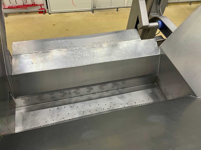 Multipond rvs normwagenlift en trilgoot op platform en met toebehoren - afbeelding 31 van  35