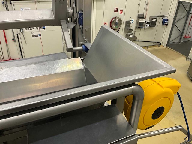 Multipond rvs normwagenlift en trilgoot op platform en met toebehoren - afbeelding 33 van  35