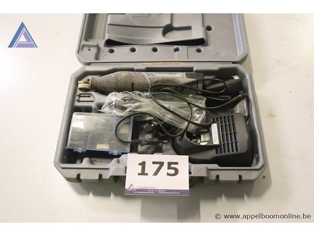 Multitool - dremel - 3000 toebehoren - verschillende bits en accessoires; koffer - afbeelding 1 van  3