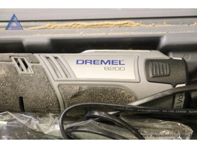 Multitool - dremel - 3000 toebehoren - verschillende bits en accessoires; koffer - afbeelding 2 van  3