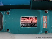 Multitool - makita - dtm51 acculader - makita - 18v slijpschijfjes set - onbekend - diverse maten opbergkoffer - makita - afbeelding 2 van  3