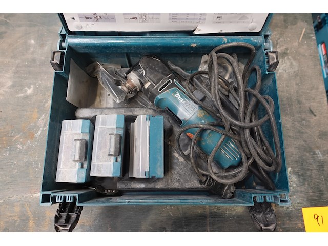 Multitool makita - afbeelding 1 van  5