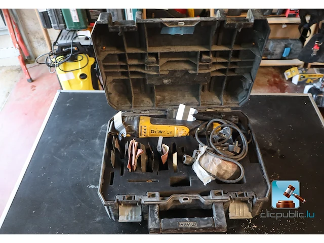 Multitool met accessoires - afbeelding 1 van  6