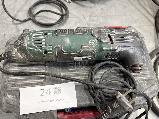 Multitool parkside pnfw 310 d2 in pvc opbergkoffer - afbeelding 2 van  4