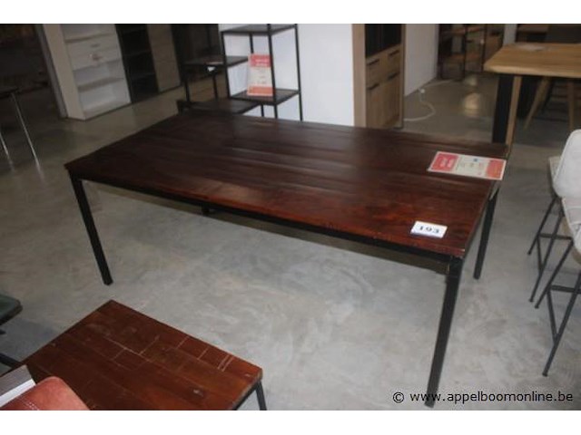 Mumbai eettafel 200x100cm in acasia distressed - afbeelding 1 van  2