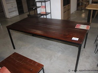 Mumbai eettafel 200x100cm in acasia distressed - afbeelding 1 van  2