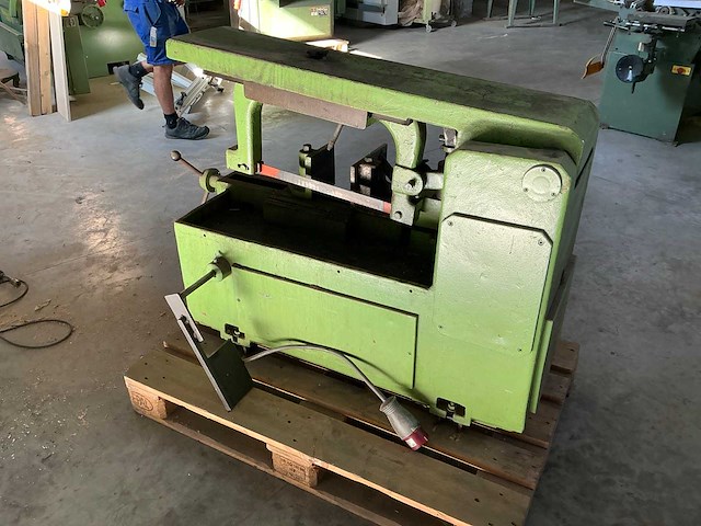 Mundos metalen horizontale bandzaagmachine - afbeelding 2 van  5