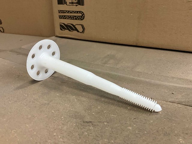 Mungo 8 x 125 / 95 partij isolatiedoornen (96x) - afbeelding 1 van  5