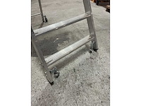 Munk - platformtrap 8 treden met wielen - afbeelding 5 van  7