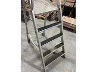 Munk - trapladder antisliptreden r13 - afbeelding 5 van  5