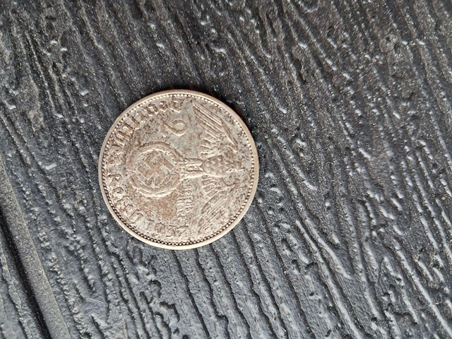 Munt uit het derde rijk 1937.rijksadelaar materiaal 62,5 % zilver en 37,5 % koper - afbeelding 3 van  4